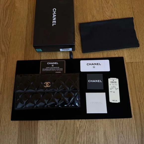 CHANEL - Black Patent Quilted Leather Flap Wallet - Picture 2 of 12